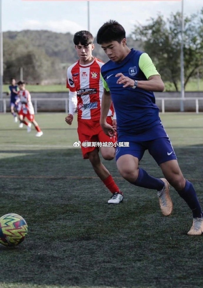 效力巴達洛納U16的中國球員汪修昊，入選西班牙加泰羅尼亞大區(qū)隊
